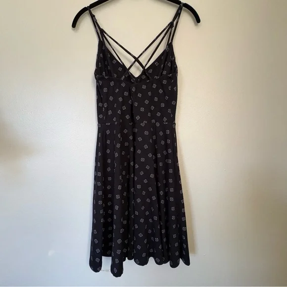 nine britton Lizzy Brushed Knit Dress Black Crisscross Back Size Small - Picture 11 of 12